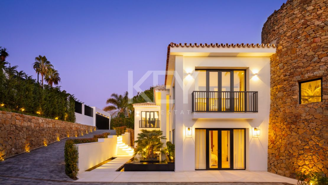 Villa Amanda: Amazing sea views luxury villa in Nueva Andalucia, Marbella