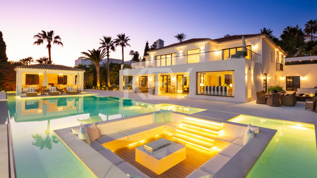 Villa Amanda: Amazing sea views luxury villa in Nueva Andalucia, Marbella