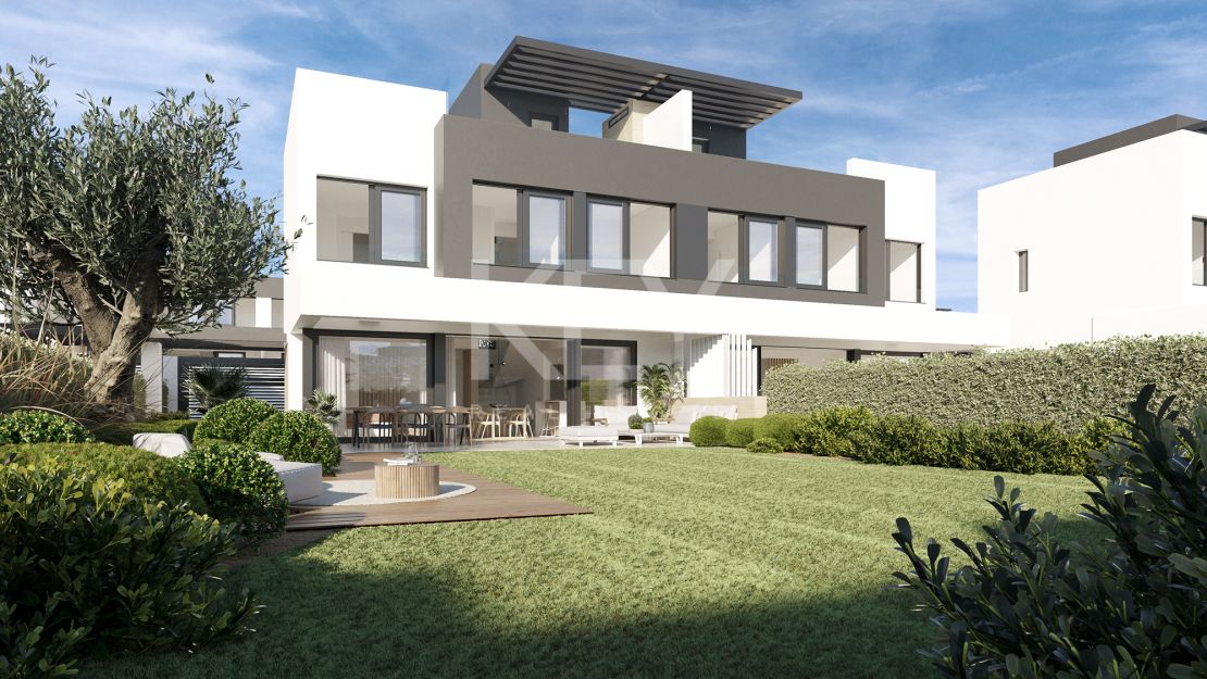 Contemporary semi detached villa in Atalaya Golf, Estepona
