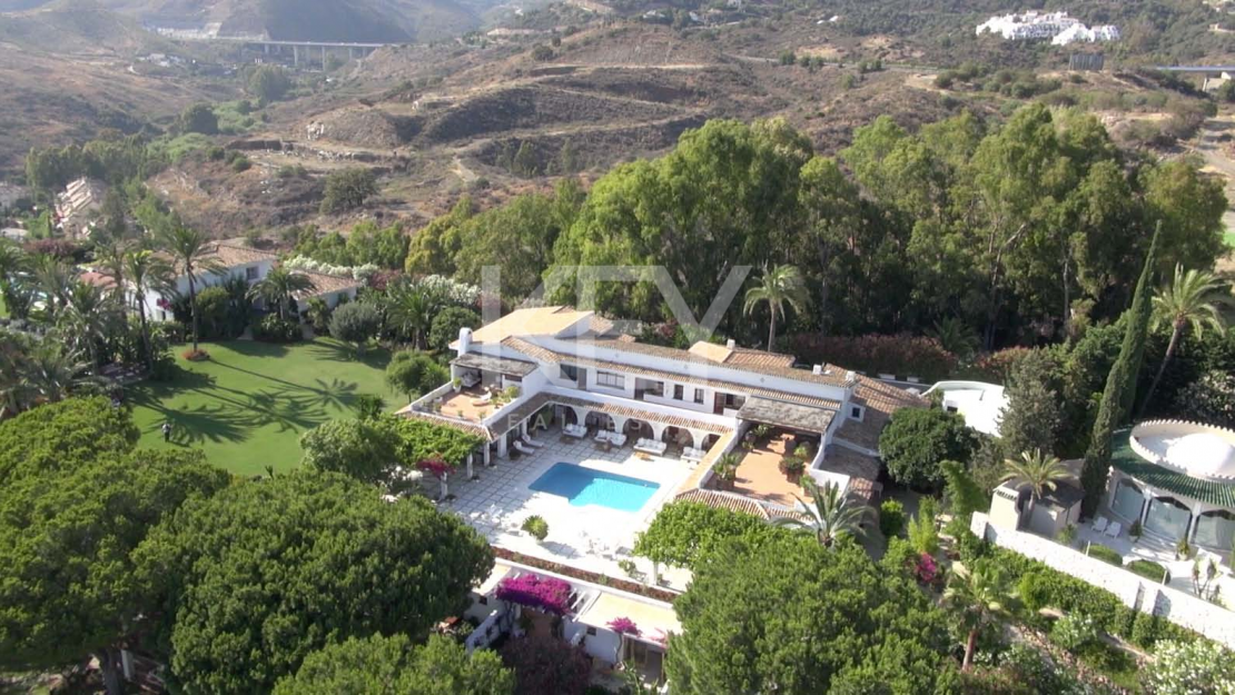 Villas La Finca: Luxury Retreat for Large Groups in an Incredible Residential Complex in Marbella East