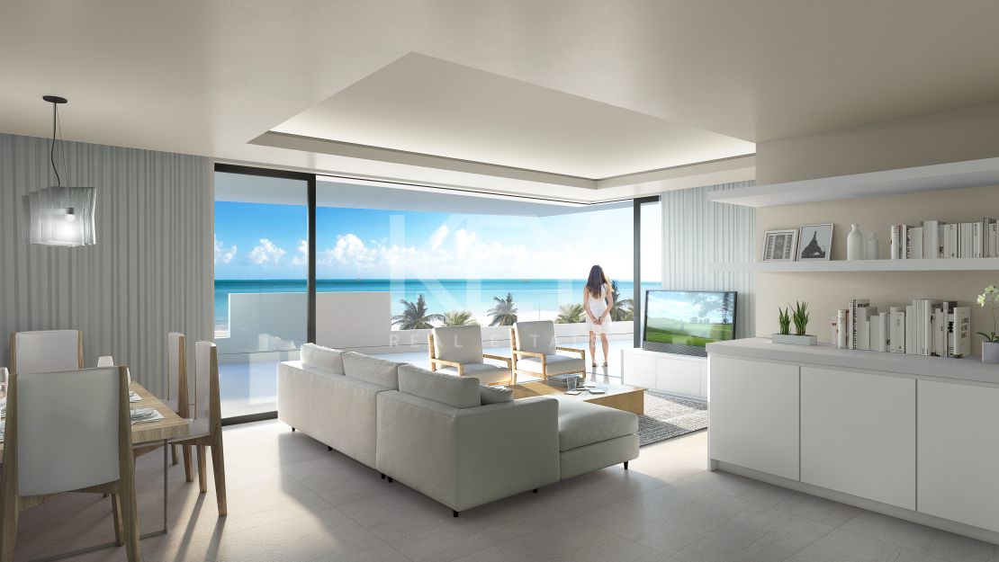 Frontline beach penthouse with stunning panoramic sea views, New Golden Mile