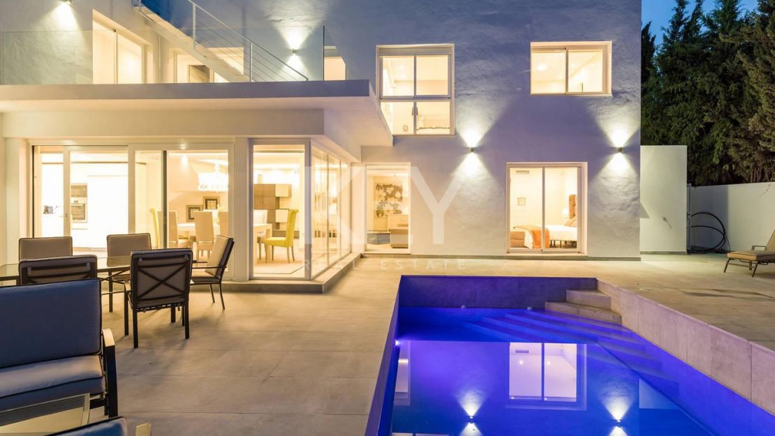 Villa contemporánea en alquiler a corto plazo en Nueva Andalucía, Marbella