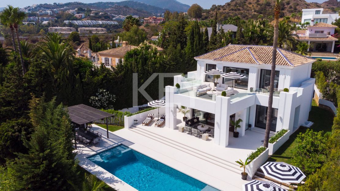 Villa Calma: Marvelous sea views villa for holiday rentals in Los Naranjos Golf, Nueva Andalucia