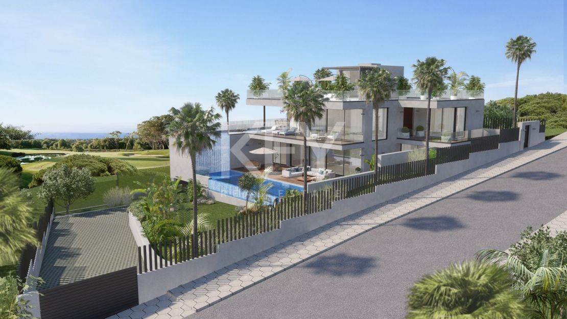 Luxury panoramic sea views villa in Cabopino golf, Marbella