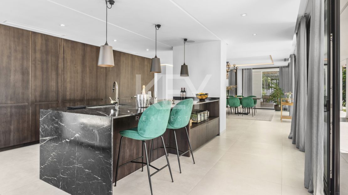 Villa Cannes: Your Serene Haven for Holiday Rentals in Nueva Andalucia, Marbella