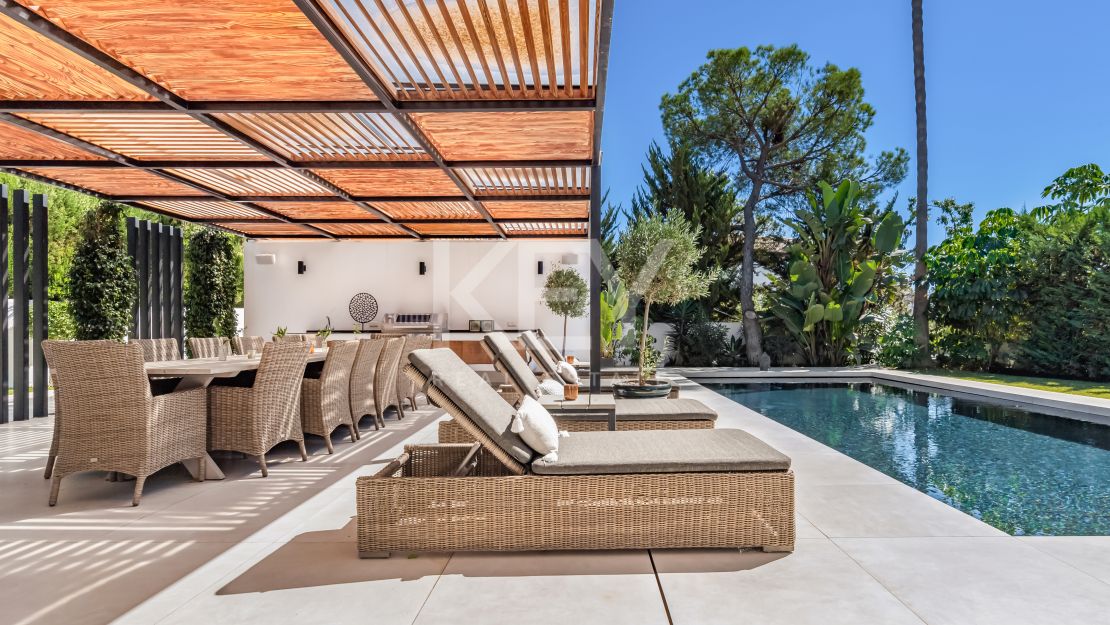 Villa Cannes: Your Serene Haven for Holiday Rentals in Nueva Andalucia, Marbella