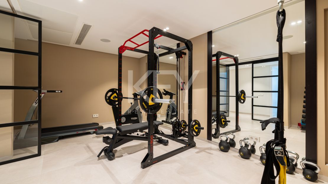 Villa Cannes: Your Serene Haven for Holiday Rentals in Nueva Andalucia, Marbella