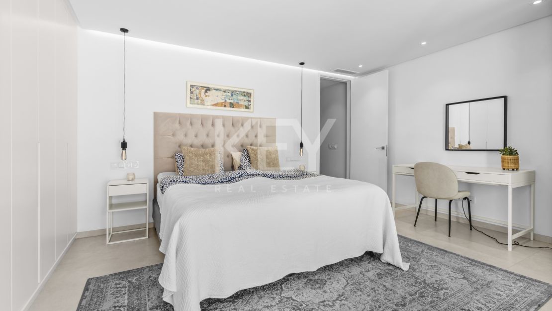 Villa Cannes: Your Serene Haven for Holiday Rentals in Nueva Andalucia, Marbella