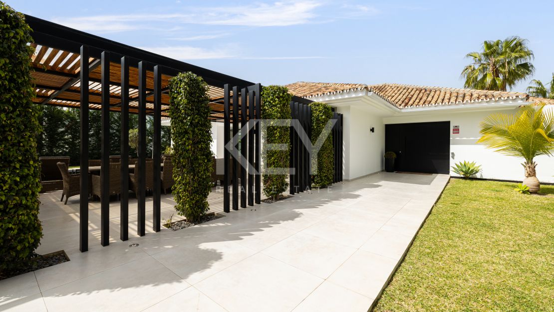 Villa Cannes: Your Serene Haven for Holiday Rentals in Nueva Andalucia, Marbella