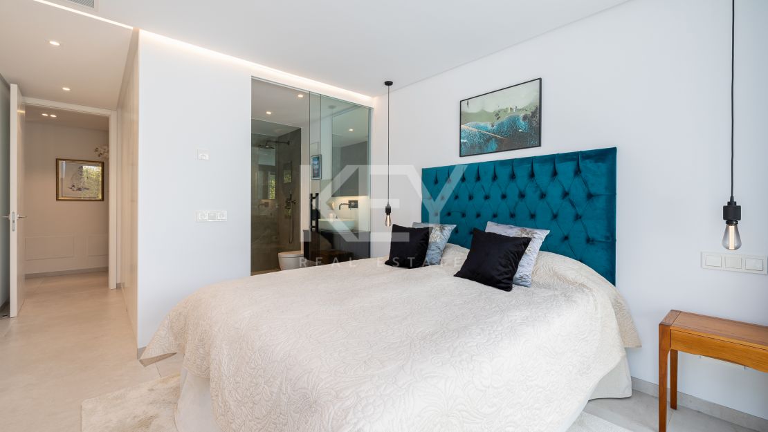 Villa Cannes: Your Serene Haven for Holiday Rentals in Nueva Andalucia, Marbella