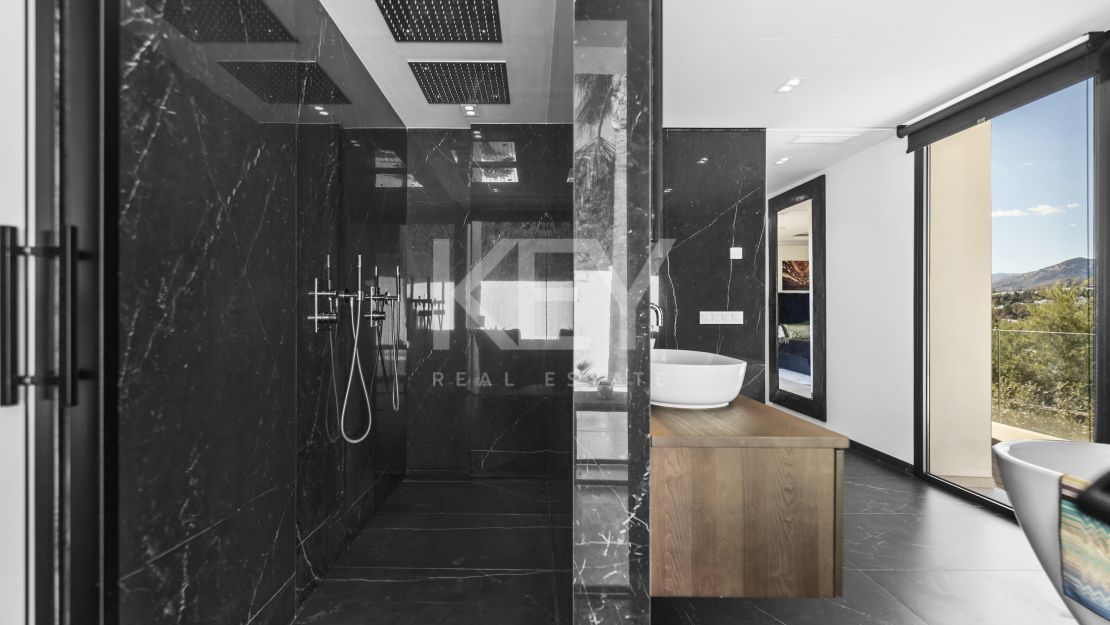 Villa Cannes: Your Serene Haven for Holiday Rentals in Nueva Andalucia, Marbella