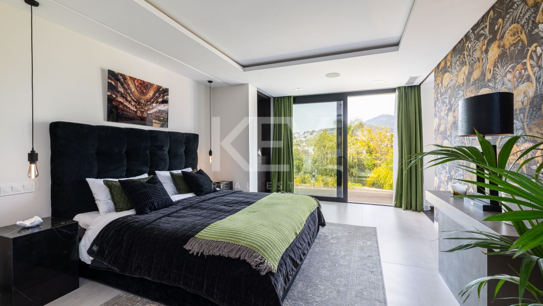 Villa Cannes: Your Serene Haven for Holiday Rentals in Nueva Andalucia, Marbella