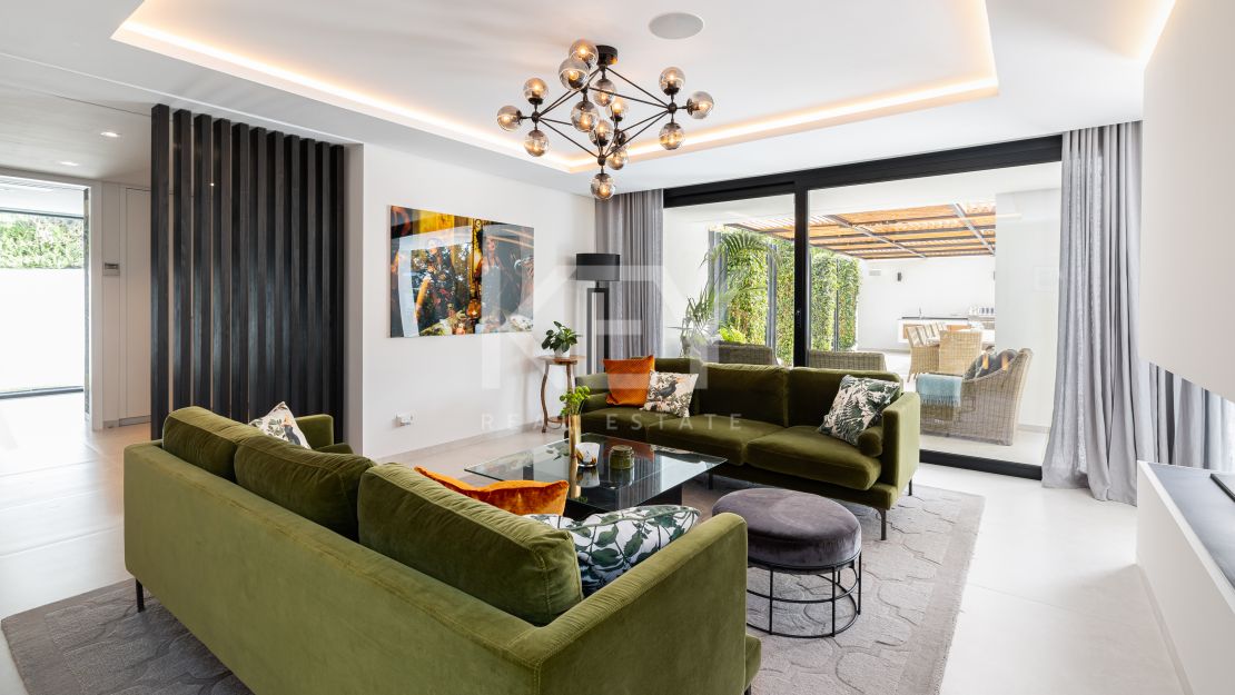 Villa Cannes: Your Serene Haven for Holiday Rentals in Nueva Andalucia, Marbella