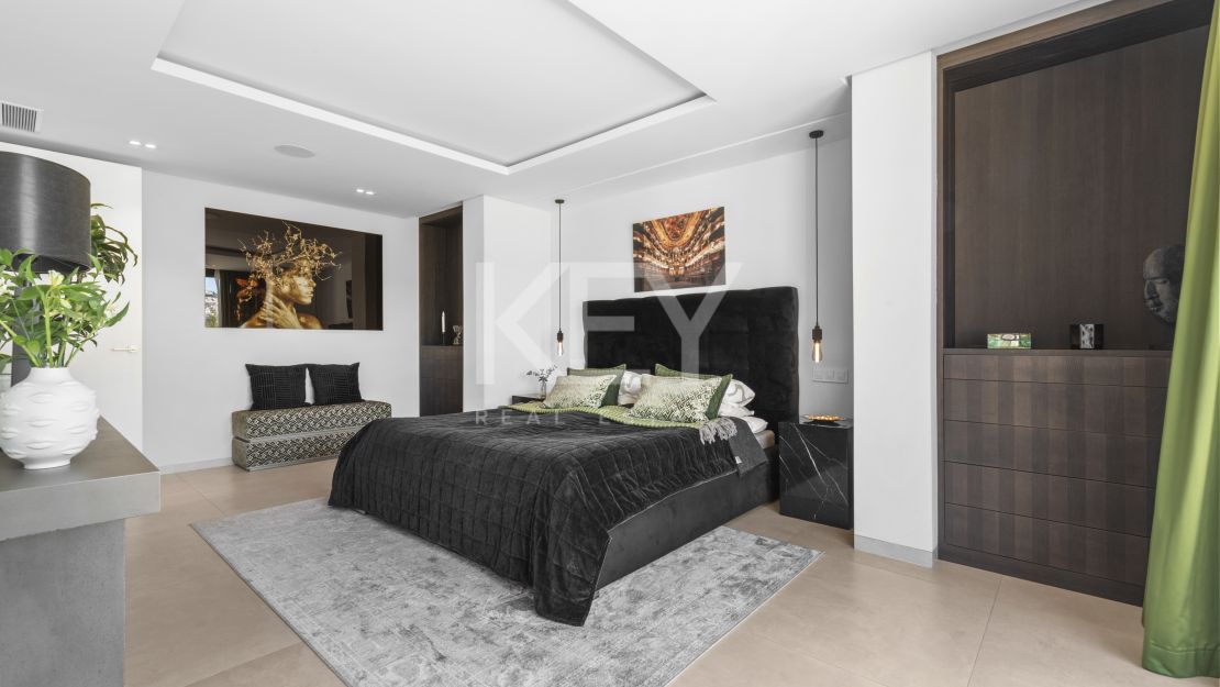 Villa Cannes: Your Serene Haven for Holiday Rentals in Nueva Andalucia, Marbella