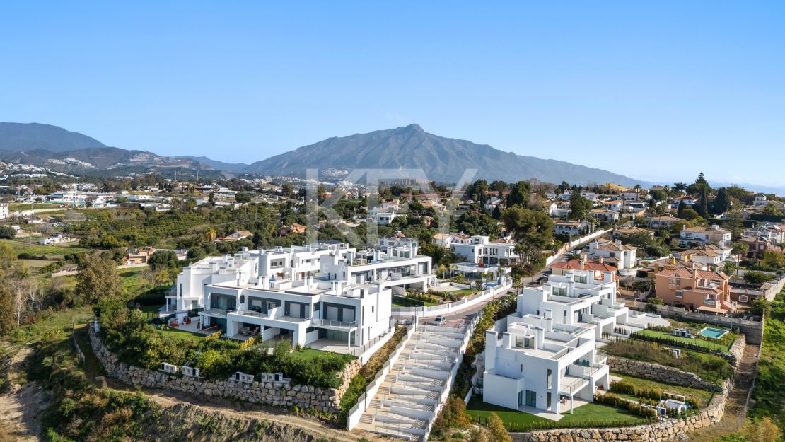Sea views modern house in Guadalmina Alta, San Pedro