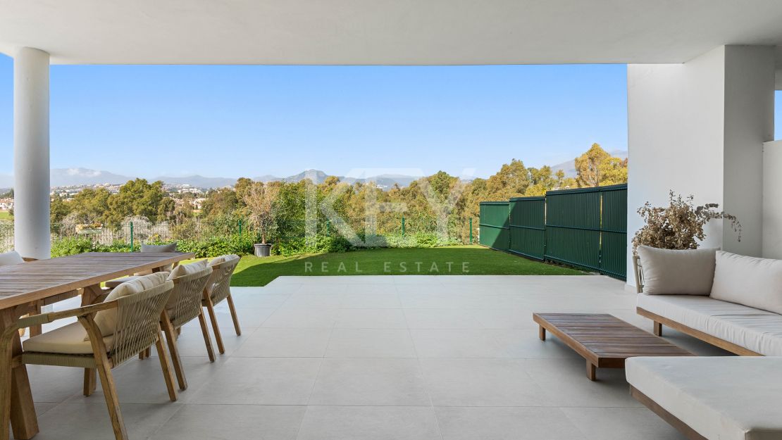 Sea views modern house in Guadalmina Alta, San Pedro