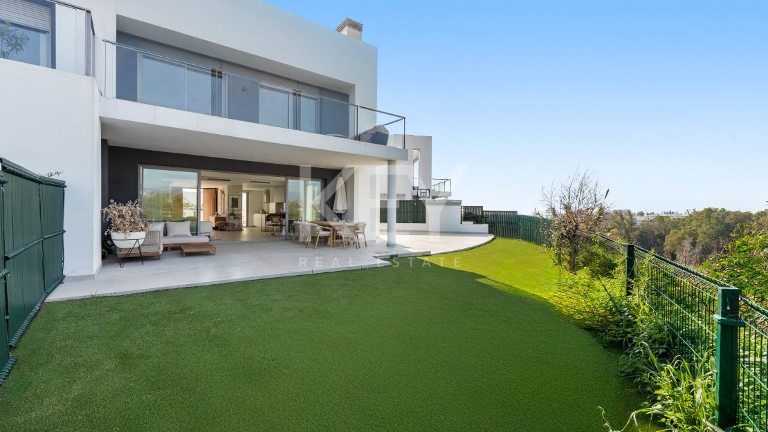 Sea views modern house in Guadalmina Alta, San Pedro