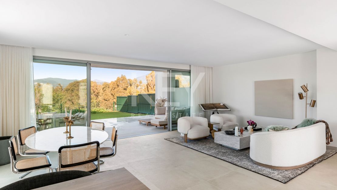 Sea views modern house in Guadalmina Alta, San Pedro