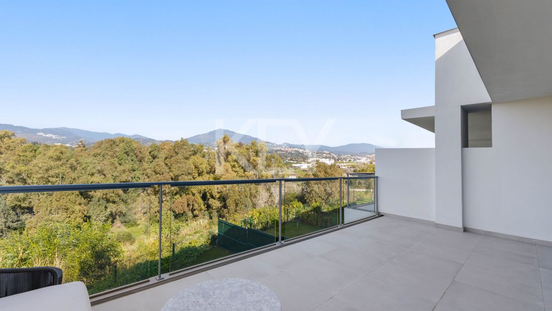 Sea views modern house in Guadalmina Alta, San Pedro