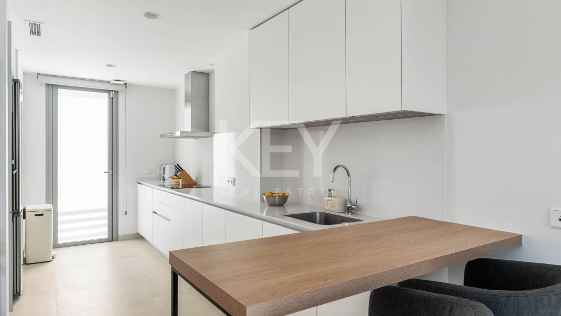 Sea views modern house in Guadalmina Alta, San Pedro