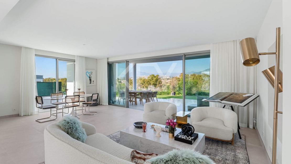 Sea views modern house in Guadalmina Alta, San Pedro