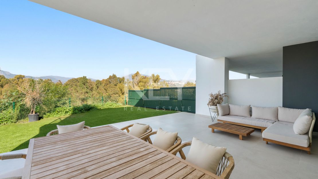 Sea views modern house in Guadalmina Alta, San Pedro