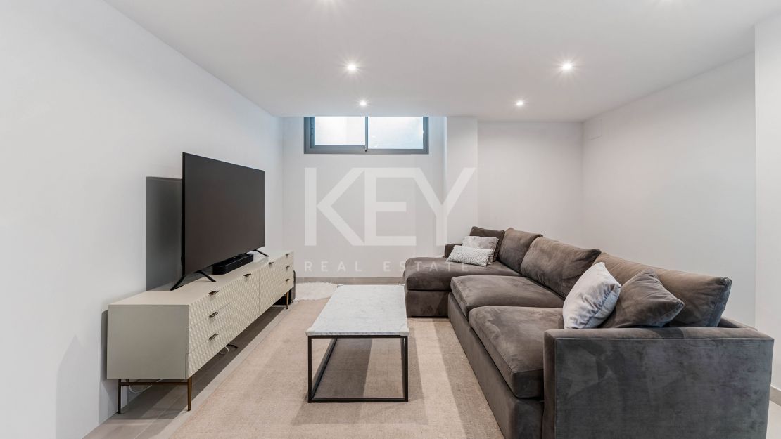 Sea views modern house in Guadalmina Alta, San Pedro