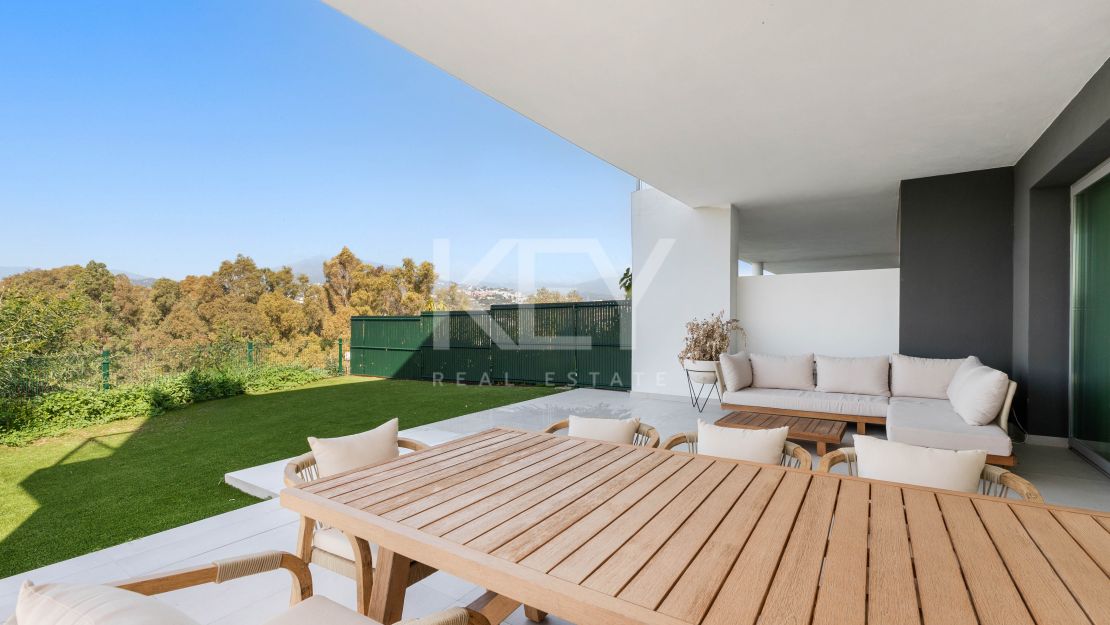 Sea views modern house in Guadalmina Alta, San Pedro