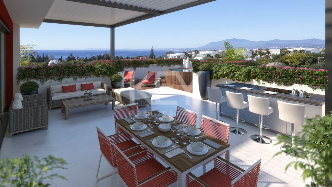 Luxury sea views duplex penthouse in Rio Real Golf, Marbella East