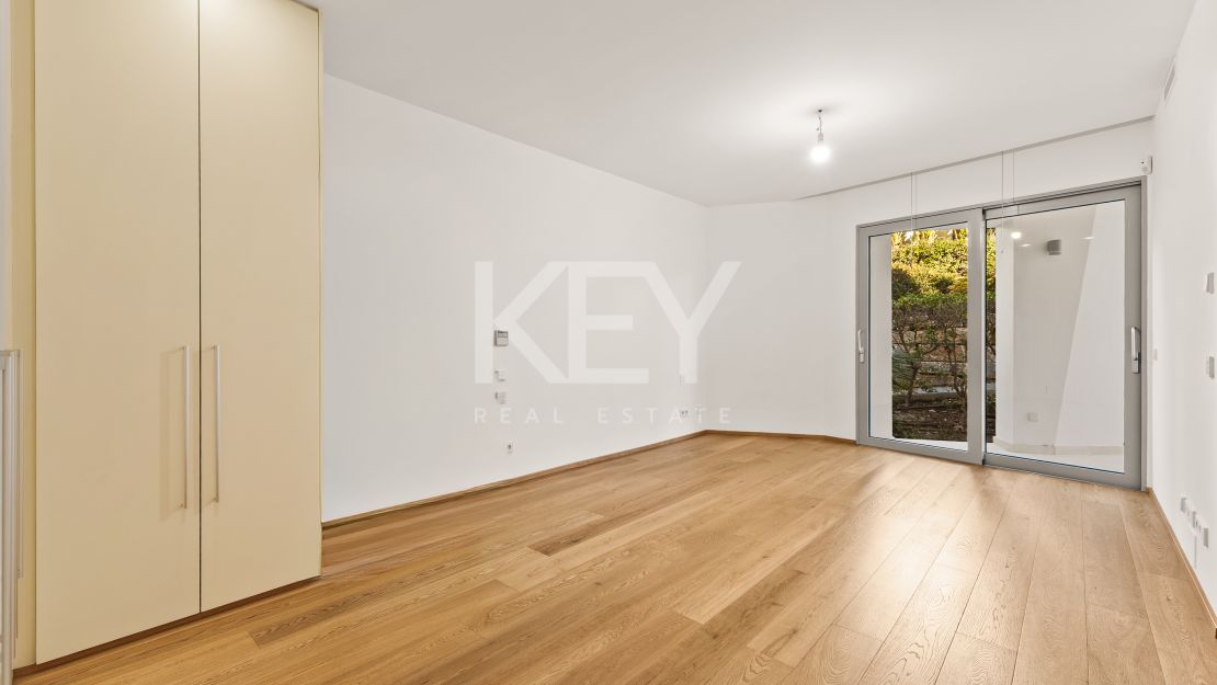 Sea views luxury townhouse in Golden Mile, Marbella