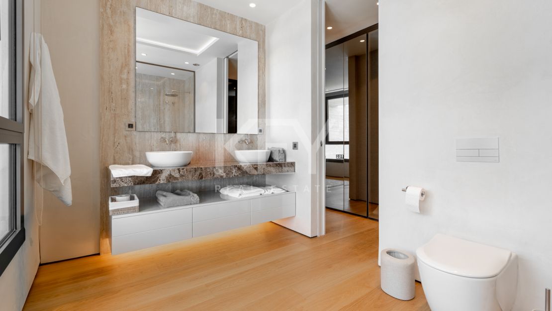 Stunning sea views Sky Villa furnished by FENDI CASA in privileged location, The Golden Mile