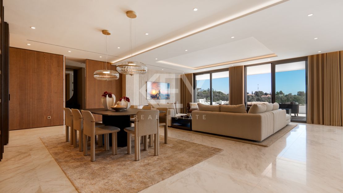 Stunning sea views Sky Villa furnished by FENDI CASA in privileged location, The Golden Mile