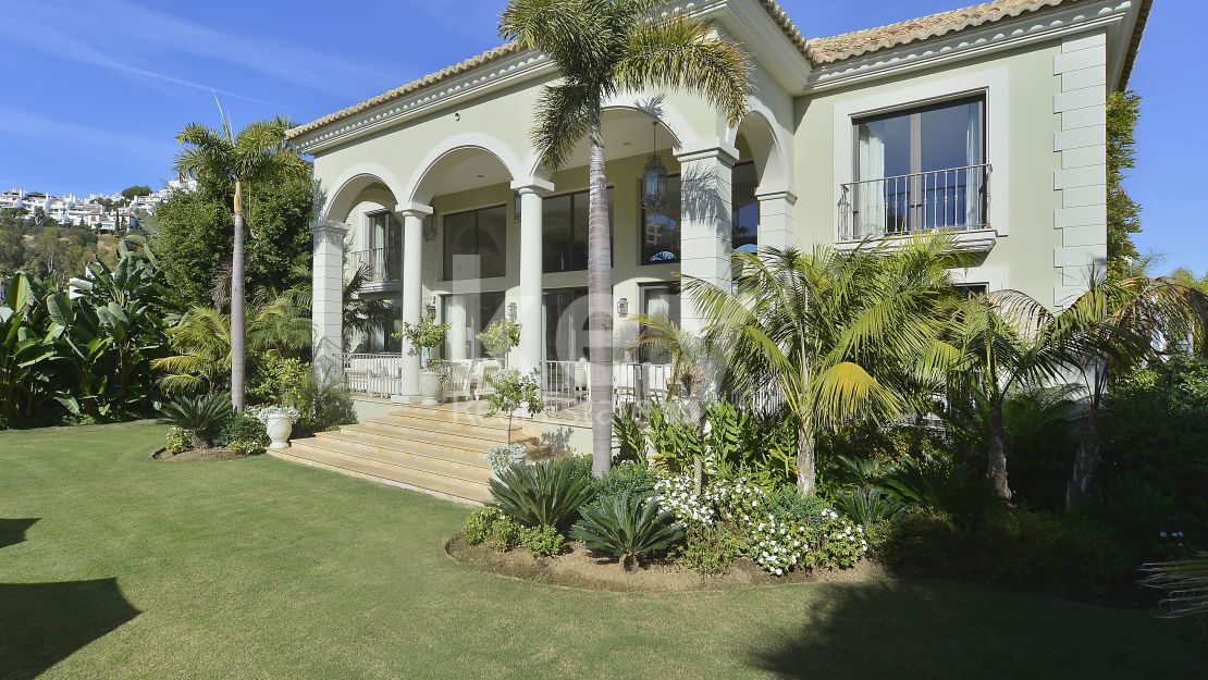 Elegant beautiful villa in La Reserva de La Quinta, Benahavis