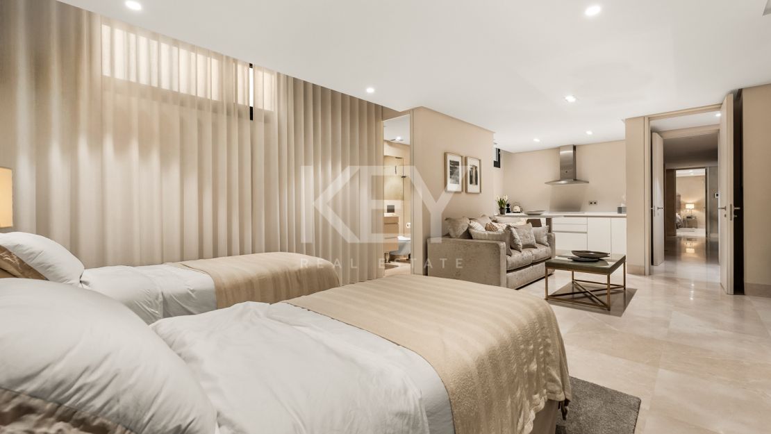 Luxury Holiday Villa for Rent in El Paraíso Alto, Benahavís
