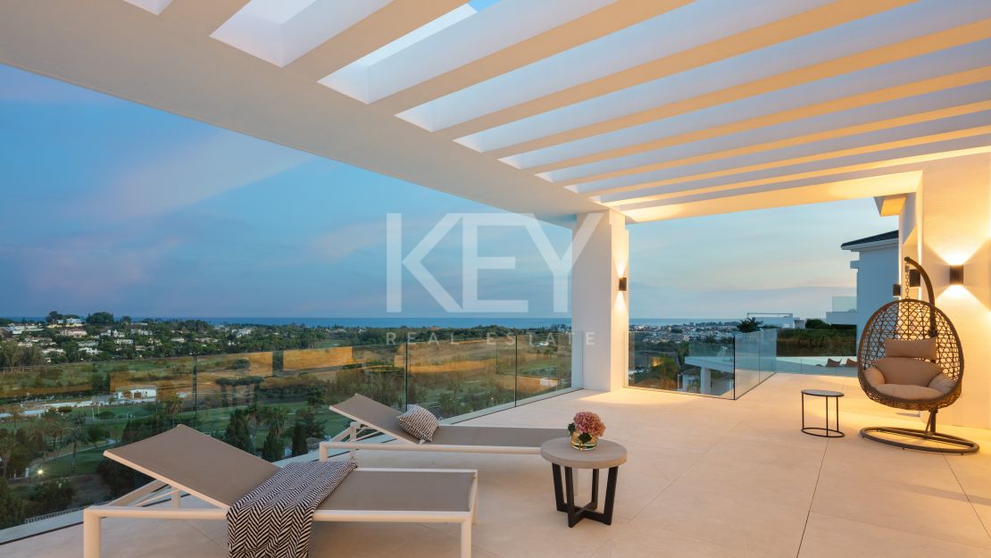 Sea views luxury villa for sale in Paraiso Alto, Benahavis