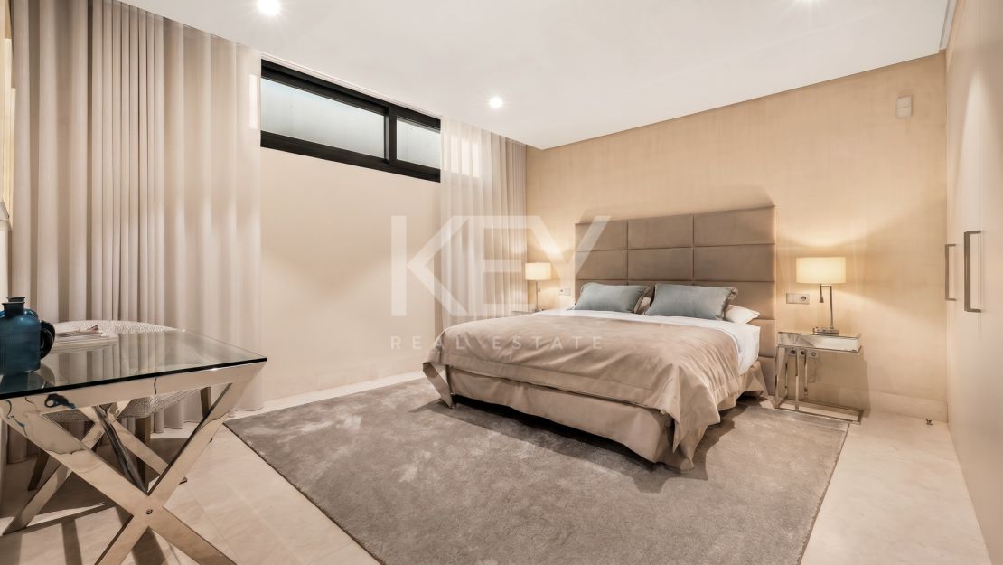 Luxury Holiday Villa for Rent in El Paraíso Alto, Benahavís