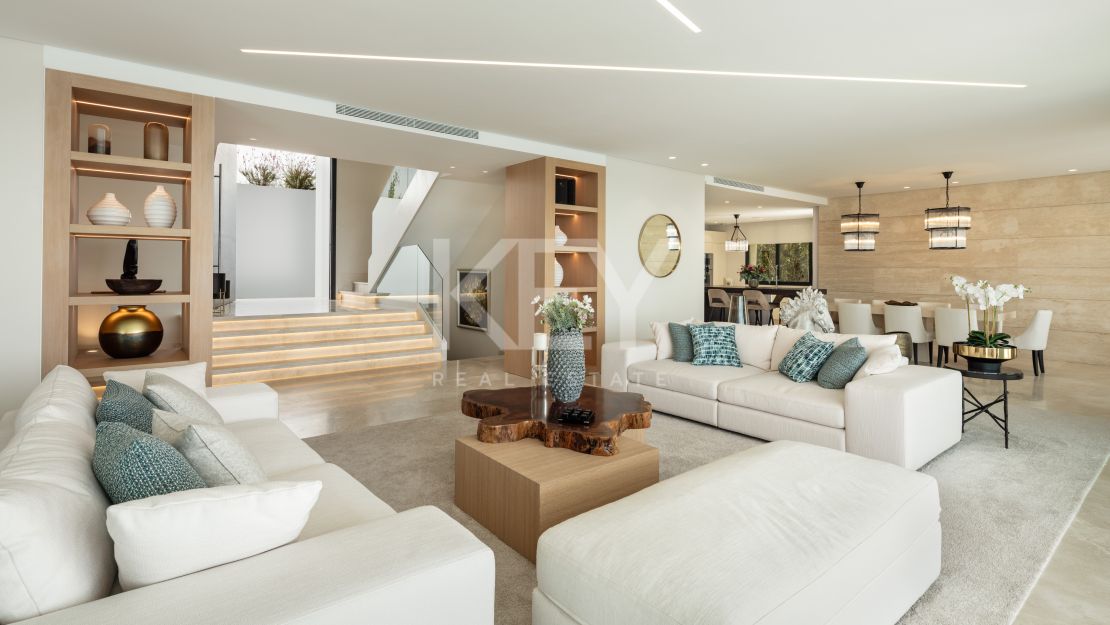 Sea views luxury villa for sale in Paraiso Alto, Benahavis