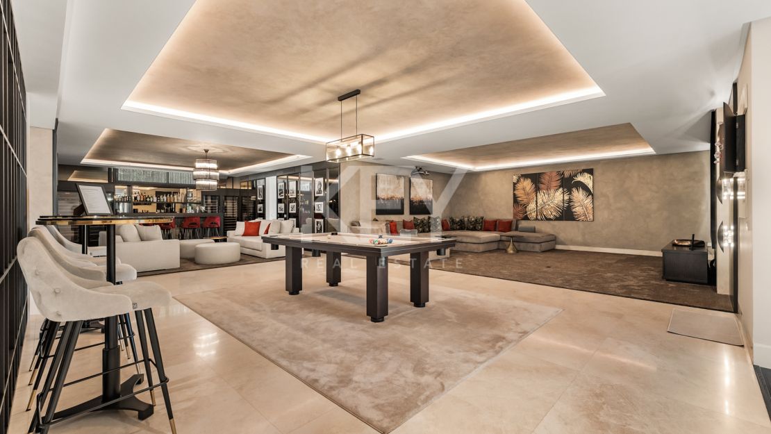 Luxury Holiday Villa for Rent in El Paraíso Alto, Benahavís