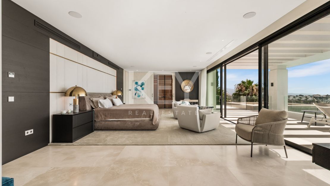 Luxury Holiday Villa for Rent in El Paraíso Alto, Benahavís