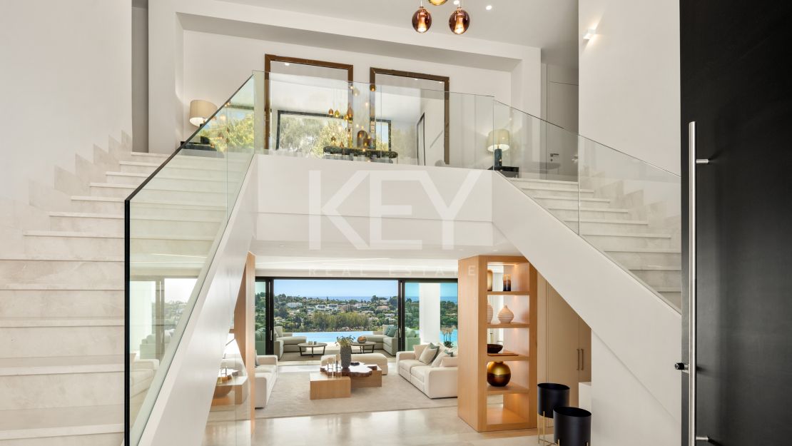 Sea views luxury villa for sale in Paraiso Alto, Benahavis