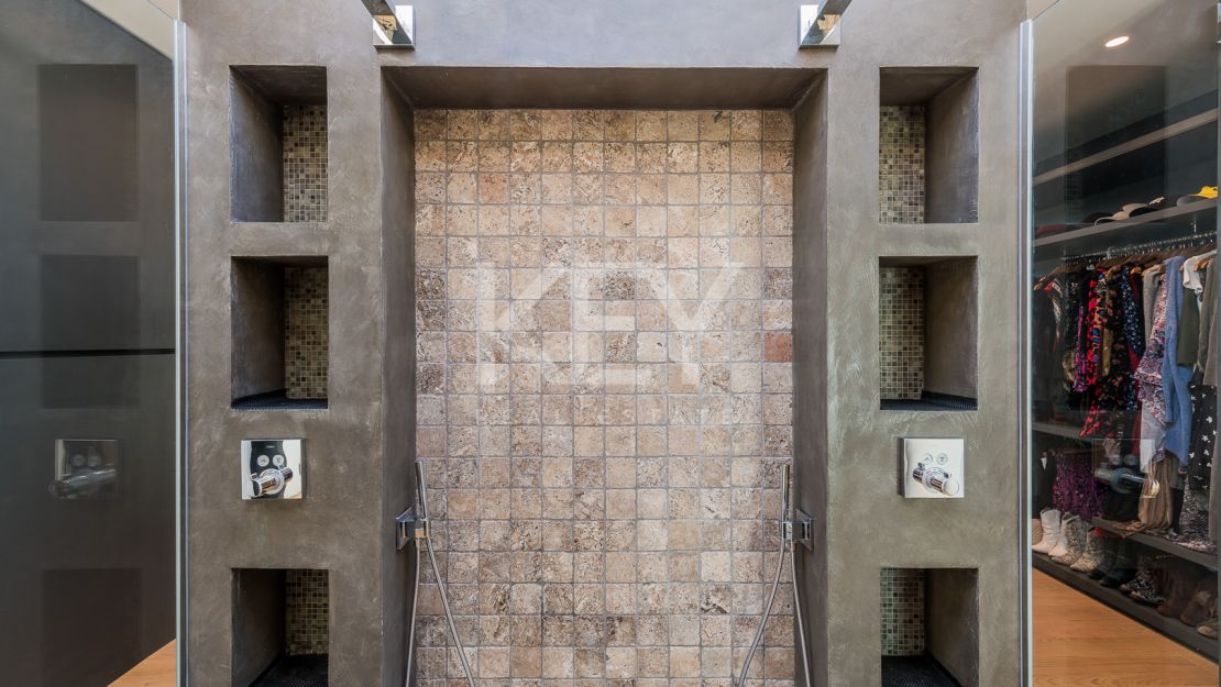 Incredible luxury sea views villa in Golden Mile, Marbella 