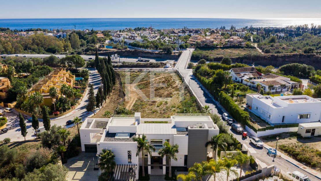 Incredible luxury sea views villa in Golden Mile, Marbella 