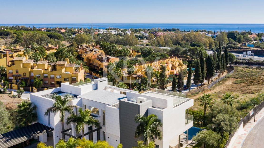 Incredible luxury sea views villa in Golden Mile, Marbella 
