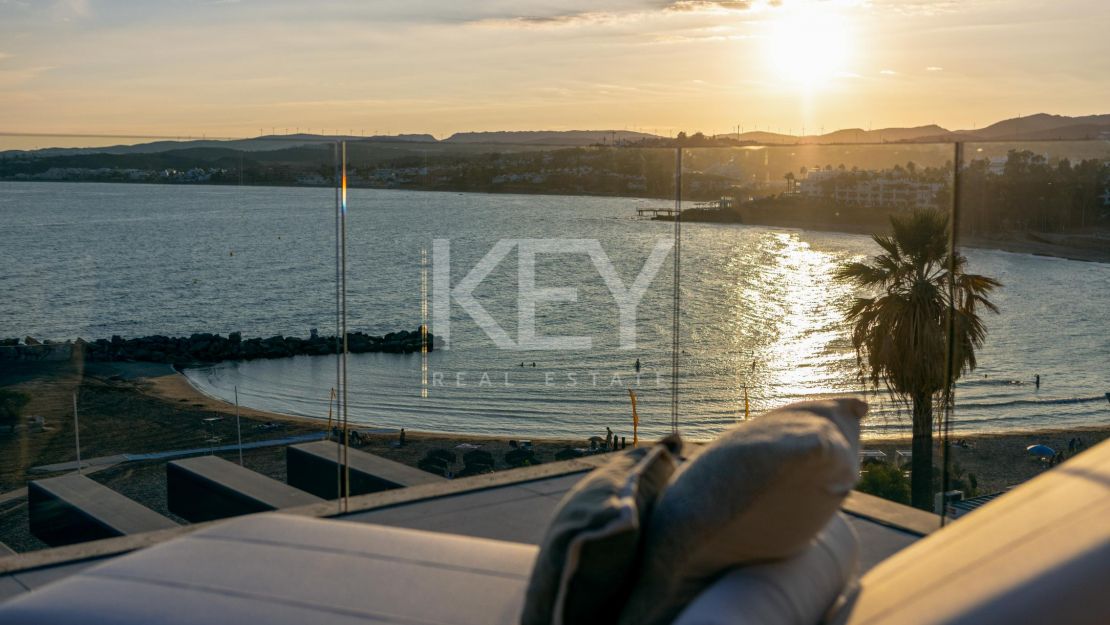 Beachfront luxury penthouse for sale in Estepona