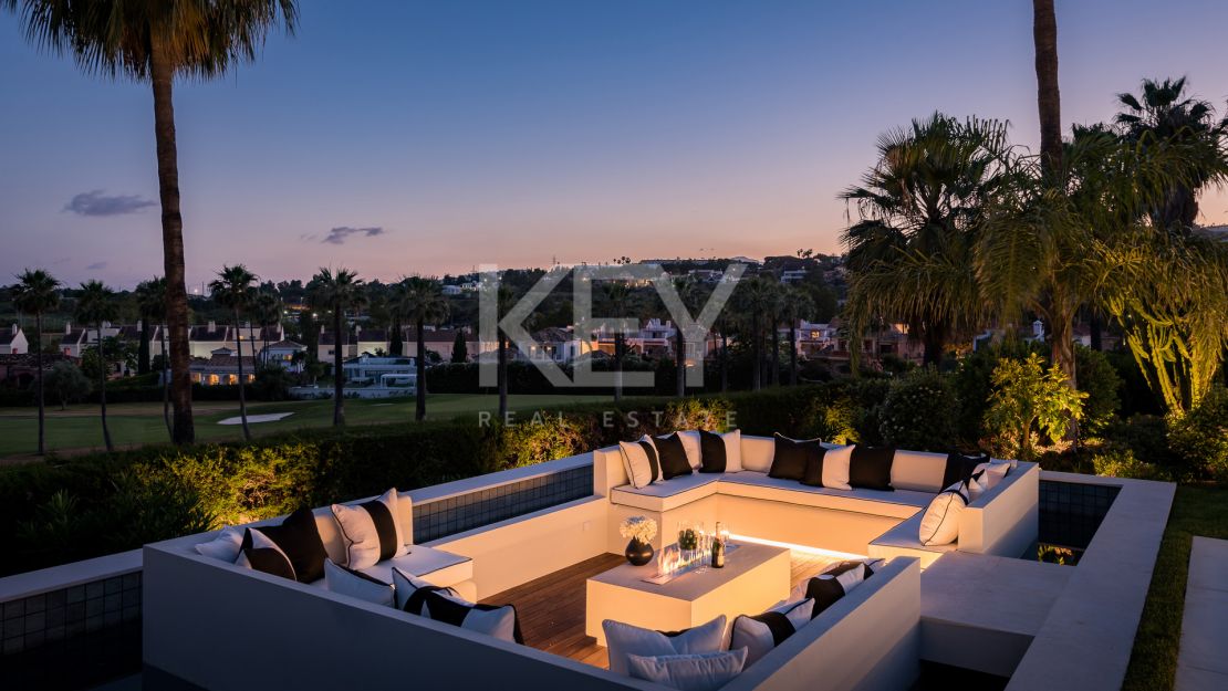 Incredible frontline golf Villa in Los Naranjos Golf, Marbella