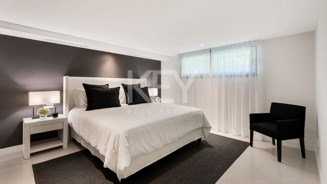 Incredible frontline golf Villa in Los Naranjos Golf, Marbella