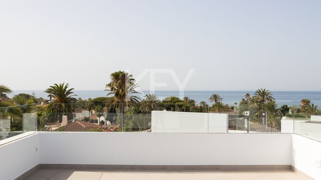 Stunning Modern Villa for sale, just 200 meters from the beach with sea iews in Marbesa, Marbella East, Elviria