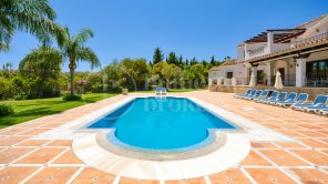 Villa Vitelli - Exklusiv Andalusisk Herrgård i Cancelada