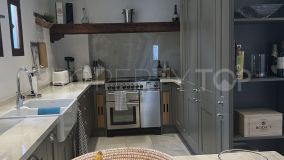 For sale town house in Benahavis with 4 bedrooms