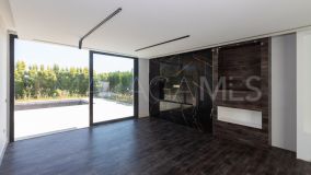Villa for sale in Sotoserena, Estepona East